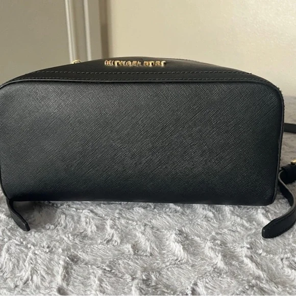 Michael Kors backpack purse - Picture 5 of 12